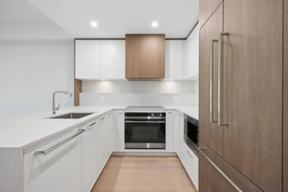 Walk-In Closet Photo of 202 378 W 45th Avenue, Vancouver, BC
