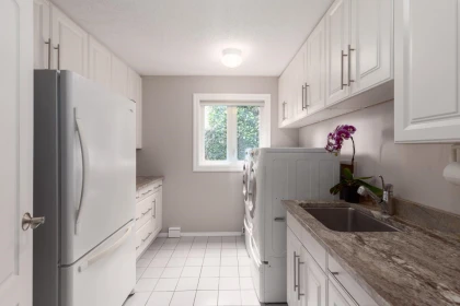 Powder Room Photo of 3557 W 36th Avenue, Vancouver, BC