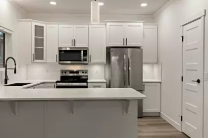 Kitchen Island Photo of 91 53480 Bridal Falls Road, Chilliwack, BC