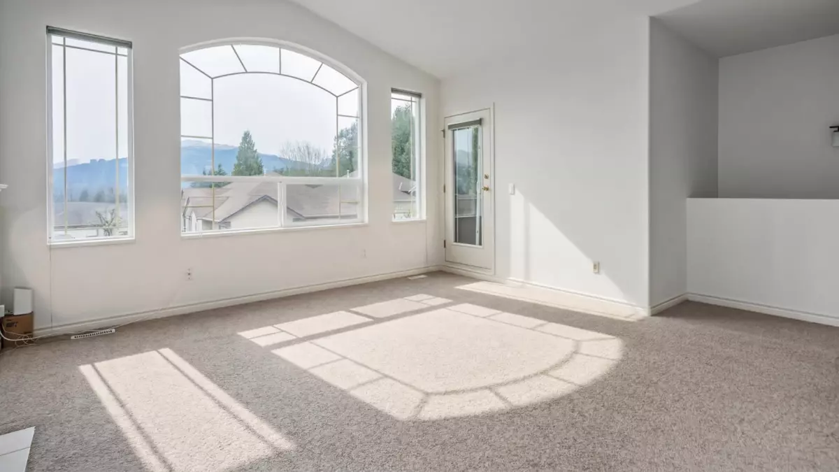 Dining Area Photo of 37 47470 Chartwell Drive, Chilliwack, BC