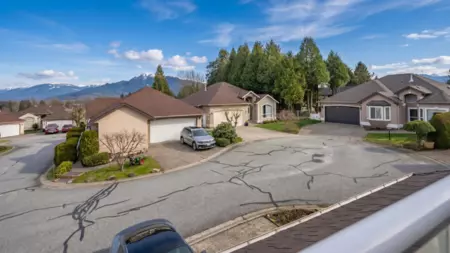 Outdoor Deck Photo of 37 47470 Chartwell Drive, Chilliwack, BC