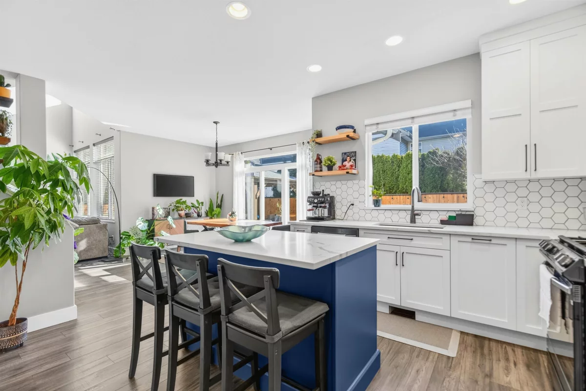 Dining Area Photo of 14974 59 Avenue, Surrey, BC