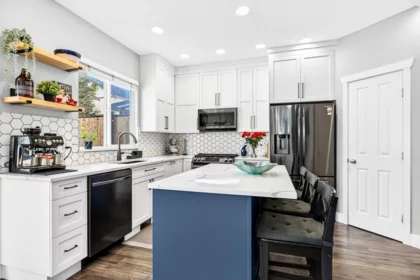 Breakfast Nook Photo of 14974 59 Avenue, Surrey, BC