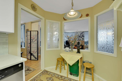 Kitchen Photo of 1408 10082 148 Street, Surrey, BC