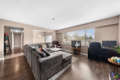 Breakfast Nook Photo of 20272 46a Avenue, Langley, BC