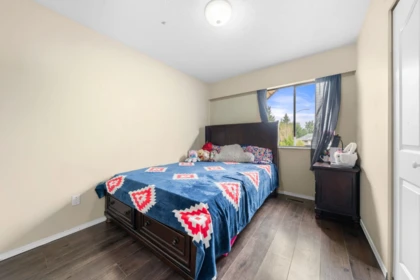 Hallway Photo of 20272 46a Avenue, Langley, BC