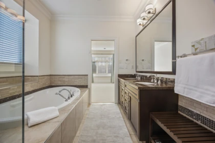 Guest Bathroom Photo of 3837 W 3rd Avenue, Vancouver, BC