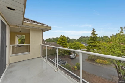 Swimming Pool Photo of 15929 113a Avenue, Surrey, BC