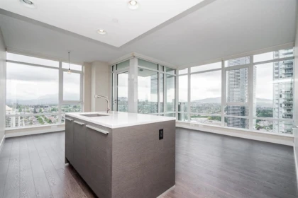 2204 2008 Rosser Avenue, Burnaby, BC, Burnaby — Apartment/Condo for sale