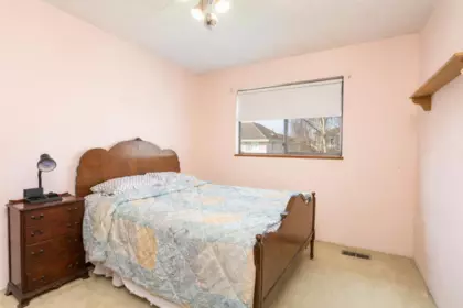 Laundry Room Photo of 10139 Lawson Drive, Richmond, BC