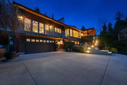 124 Carisbrooke Crescent, North Vancouver, BC, North Vancouver — Single Family Residence for sale