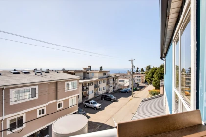 Primary Bedroom Photo of 205 15154 Roper Avenue, White Rock, BC