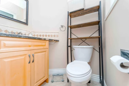 Walk-In Closet Photo of 33450 Huggins Avenue, Abbotsford, BC
