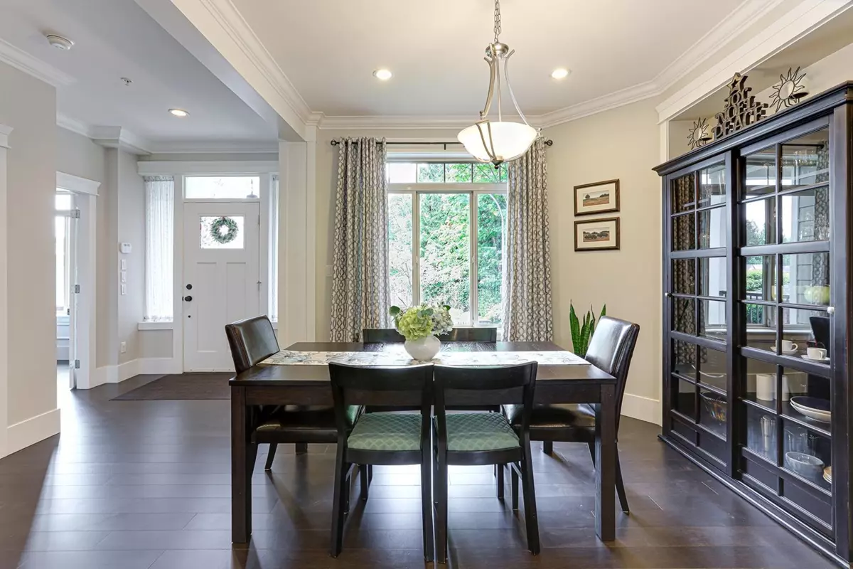 Living Room Photo of 3968 Robin Place, Port Coquitlam, BC