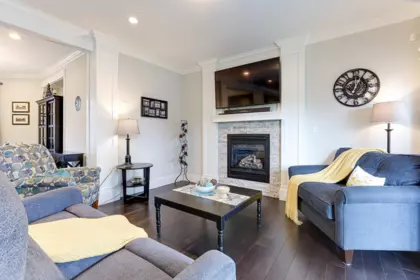 Breakfast Nook Photo of 3968 Robin Place, Port Coquitlam, BC
