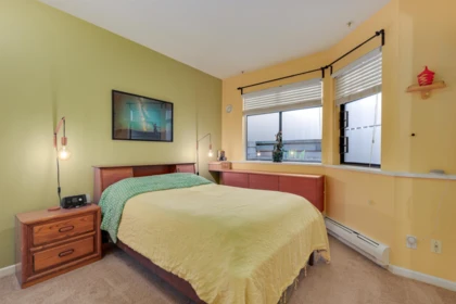 Bedroom 2 Photo of 6 221 Ash Street, New Westminster, BC