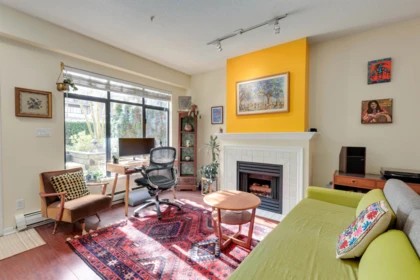 6 221 Ash Street, New Westminster, BC, New Westminster — Apartment/Condo for sale