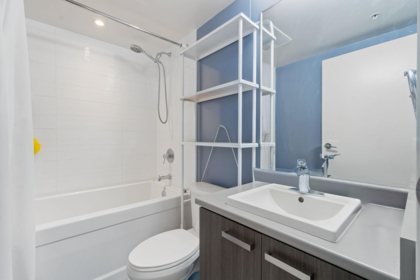 Office / Den Photo of 2606 13325 102a Avenue, Surrey, BC