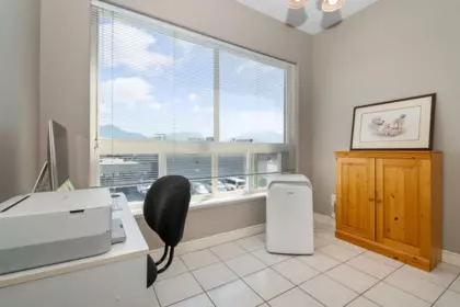 Guest Bathroom Photo of 201 45734 Patten Avenue, Chilliwack, BC