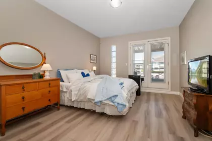 Powder Room Photo of 201 45734 Patten Avenue, Chilliwack, BC