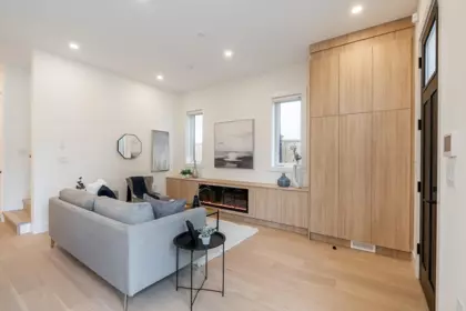 1 2248 E 48th Avenue, Vancouver, BC, Vancouver — Half Duplex for sale
