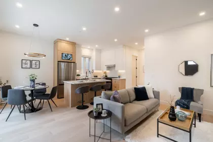 1 2248 E 48th Avenue, Vancouver, BC, Vancouver — Half Duplex for sale