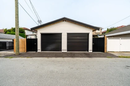Garden / Landscaping Photo of 1 2248 E 48th Avenue, Vancouver, BC