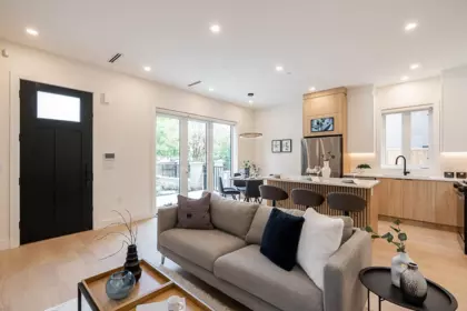 1 2248 E 48th Avenue, Vancouver, BC, Vancouver — Half Duplex for sale