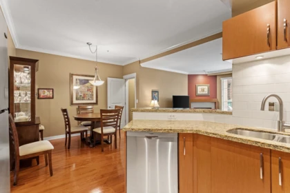 Breakfast Nook Photo of 6238 Logan Lane, Vancouver, BC
