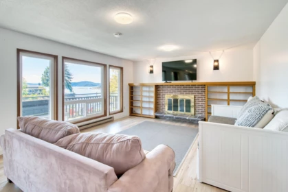 Kitchen Photo of 5639 O'brian Road, Halfmoon Bay, BC