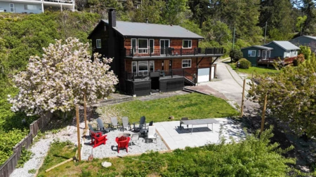 5639 O'brian Road, Halfmoon Bay, BC, Halfmoon Bay — Single Family Residence for sale
