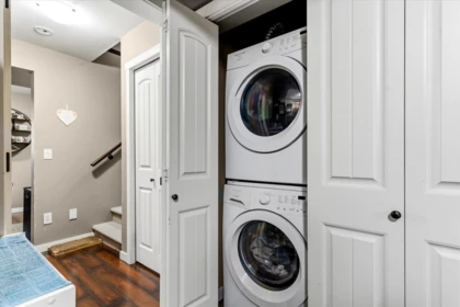 Walk-In Closet Photo of 10576 Jackson Road, Maple Ridge, BC