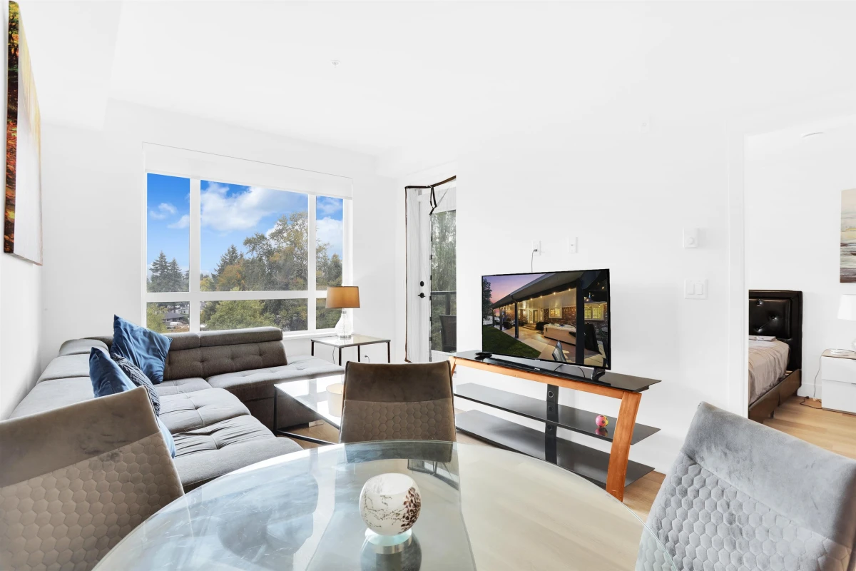 Dining Area Photo of 611 10778 138 Street, Surrey, BC