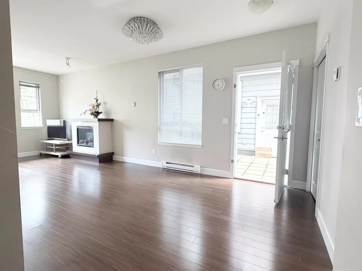 Family Room Photo of 25 9551 Ferndale Road, Richmond, BC