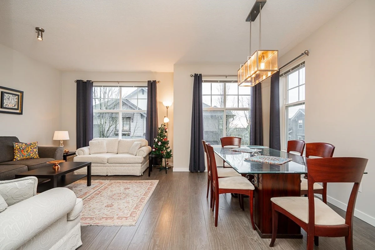 Family Room Photo of 37 3461 Princeton Avenue, Coquitlam, BC