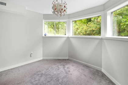 Hallway Photo of 28280 Myrtle Avenue, Abbotsford, BC