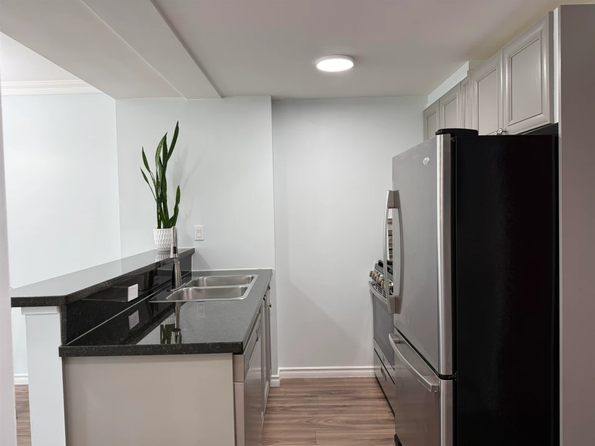 Living Room Photo of 502 928 Richards Street, Vancouver, BC