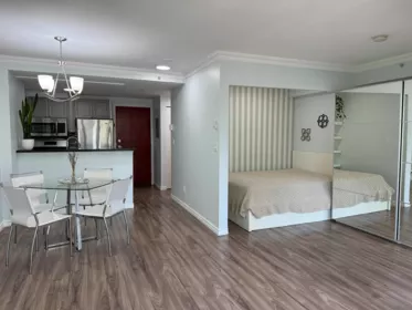 Primary Bedroom Photo of 502 928 Richards Street, Vancouver, BC