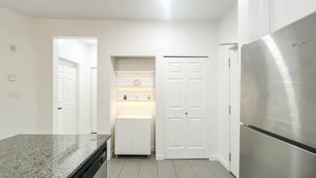 Primary Bathroom Photo of 215 13733 107a Avenue, Surrey, BC