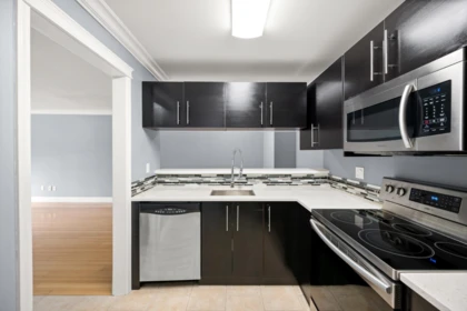 Walk-In Closet Photo of 204 1171 Pipeline Road, Coquitlam, BC