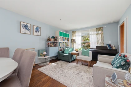 109 5889 Irmin Street, Burnaby, BC, Burnaby — Apartment/Condo for sale