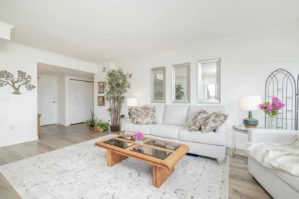 Breakfast Nook Photo of 1015 31955 Old Yale Road, Abbotsford, BC
