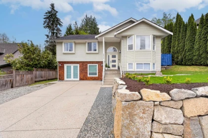Fitness Center Photo Near 5830 Heron Place, Sechelt, BC