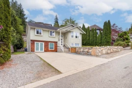5830 Heron Place, Sechelt, BC