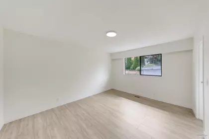 Breakfast Nook Photo of 7942 Lakefield Drive, Burnaby, BC