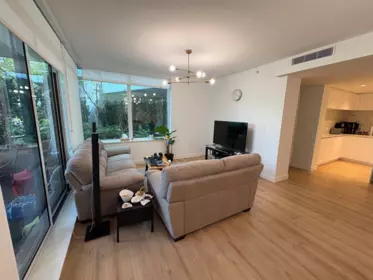 304 1500 Fern Street, North Vancouver, BC, North Vancouver — Apartment/Condo for sale