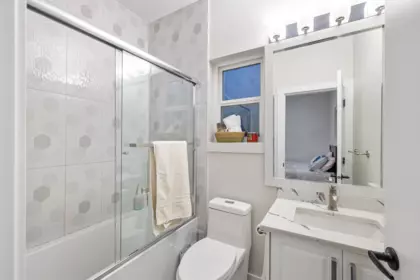 Mudroom Photo of 8069 124 Street, Surrey, BC