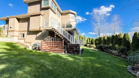 Fitness Center Photo Near 2606 Sandstone Court, Coquitlam, BC