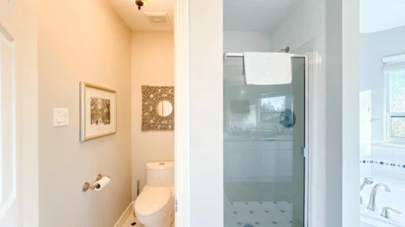 Swimming Pool Photo of 2606 Sandstone Court, Coquitlam, BC