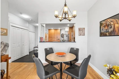 Kitchen Island Photo of 419 121 W 29th Street, North Vancouver, BC